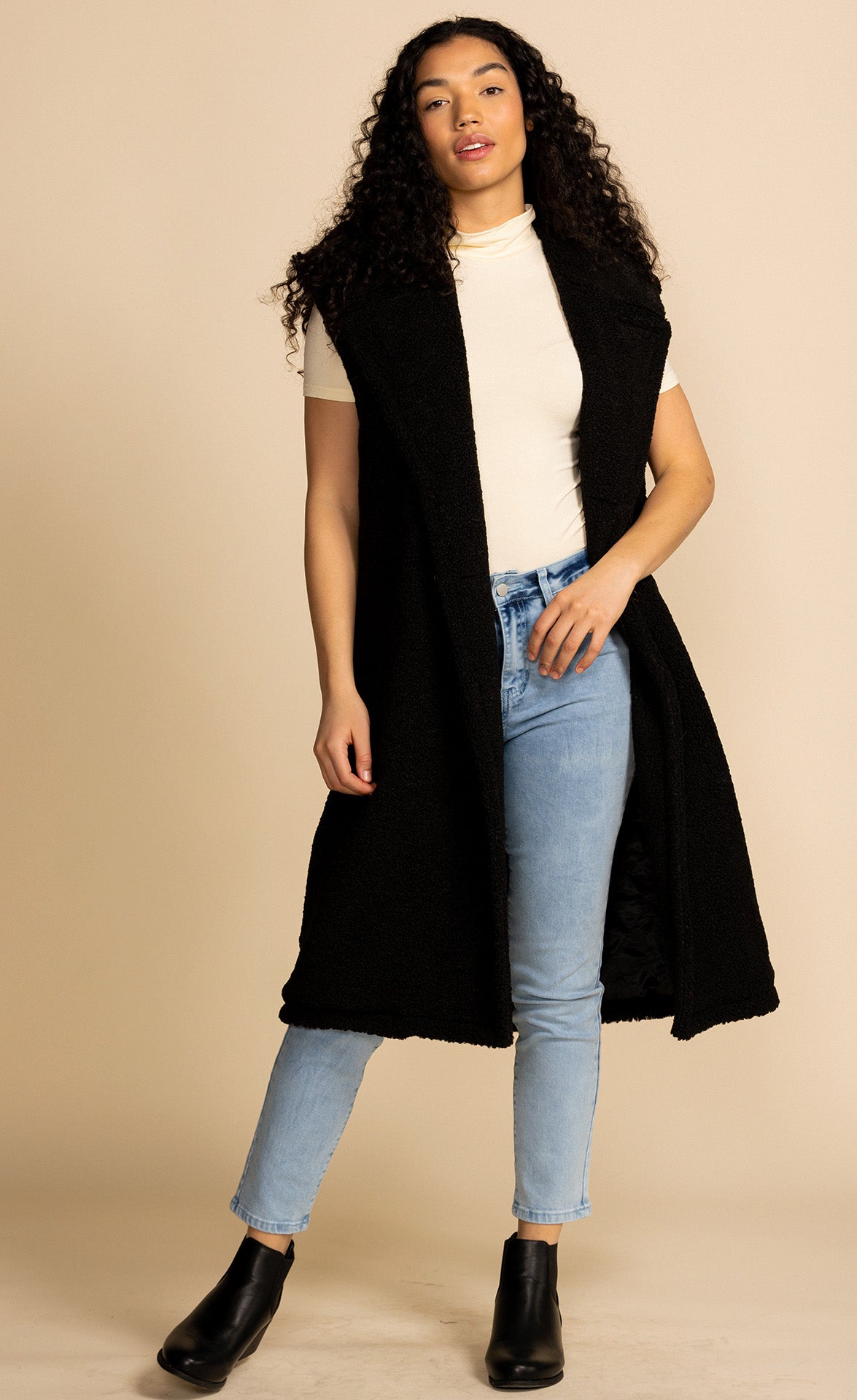 PINK MARTINI The Teddy Vest - Black