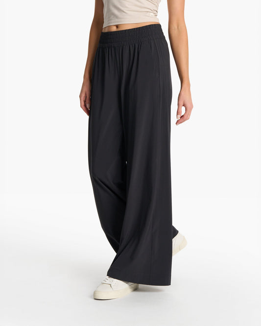 VUORI Villa Joggers (Women's) - Black