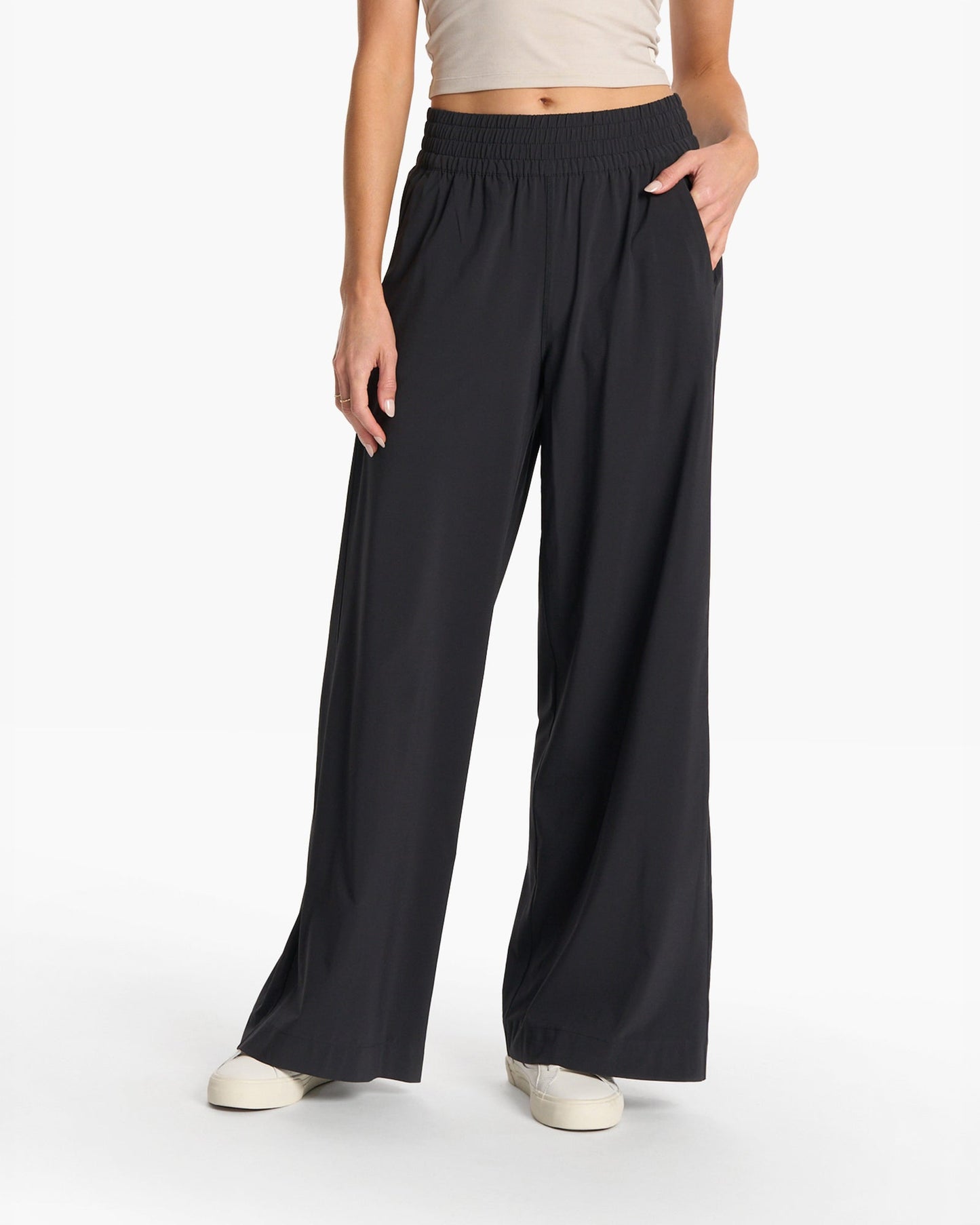 VUORI Villa Joggers (Women's) - Black
