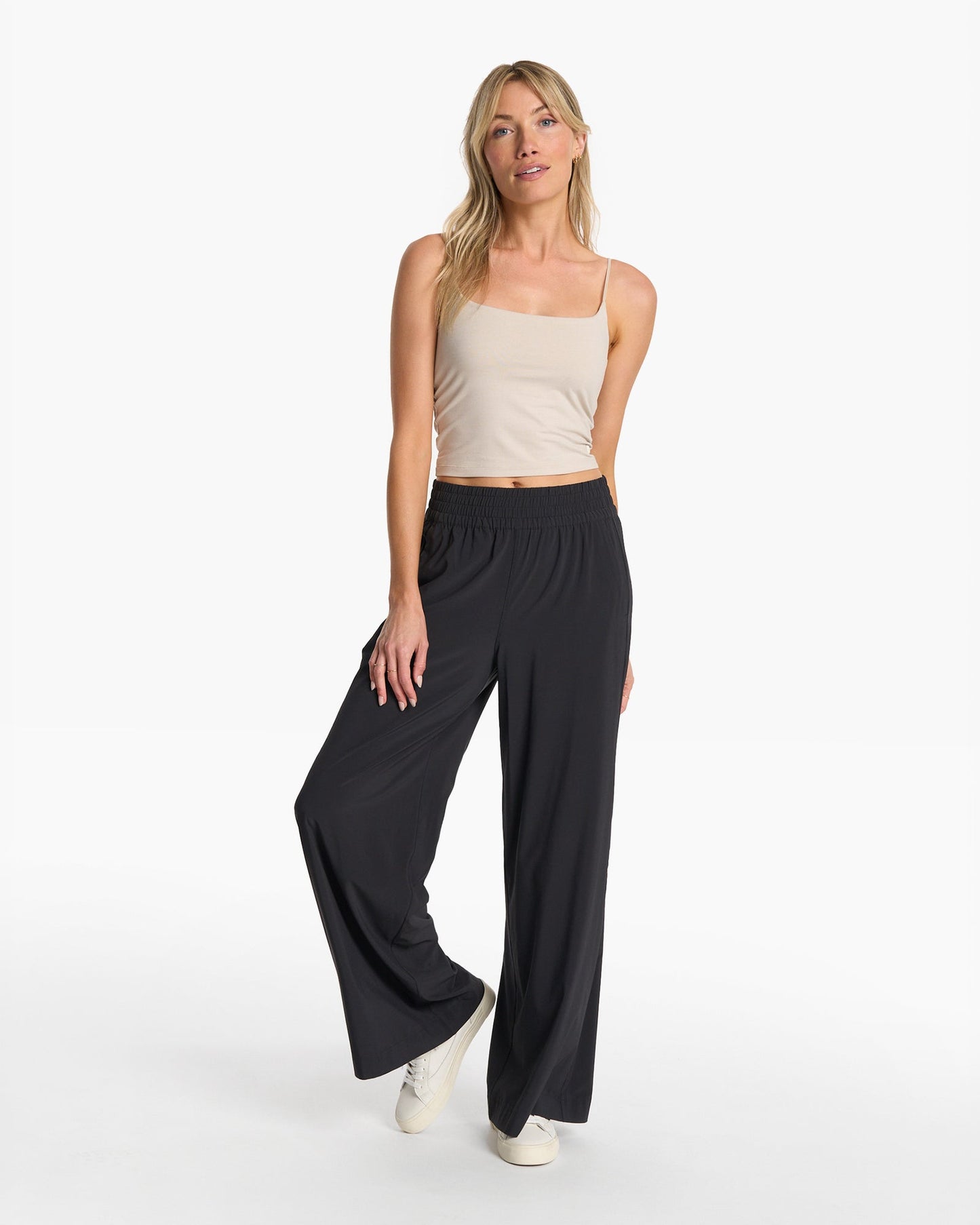 VUORI Villa Joggers (Women's) - Black