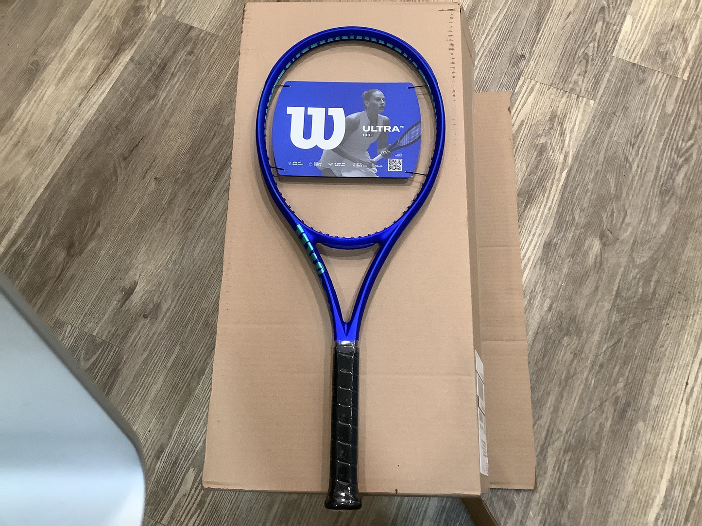 WILSON Ultra 100L Tennis Racquet